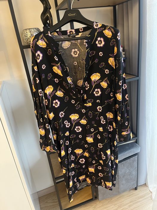 Sukienka Esmara, długi rękaw