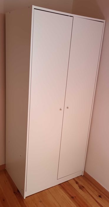 Roupeiro  infantil 2 portas novinho