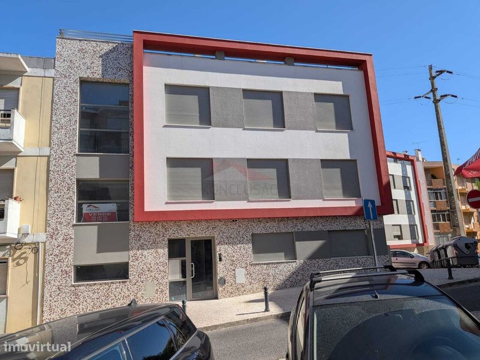 Novo Duplex com excelente exposição solar