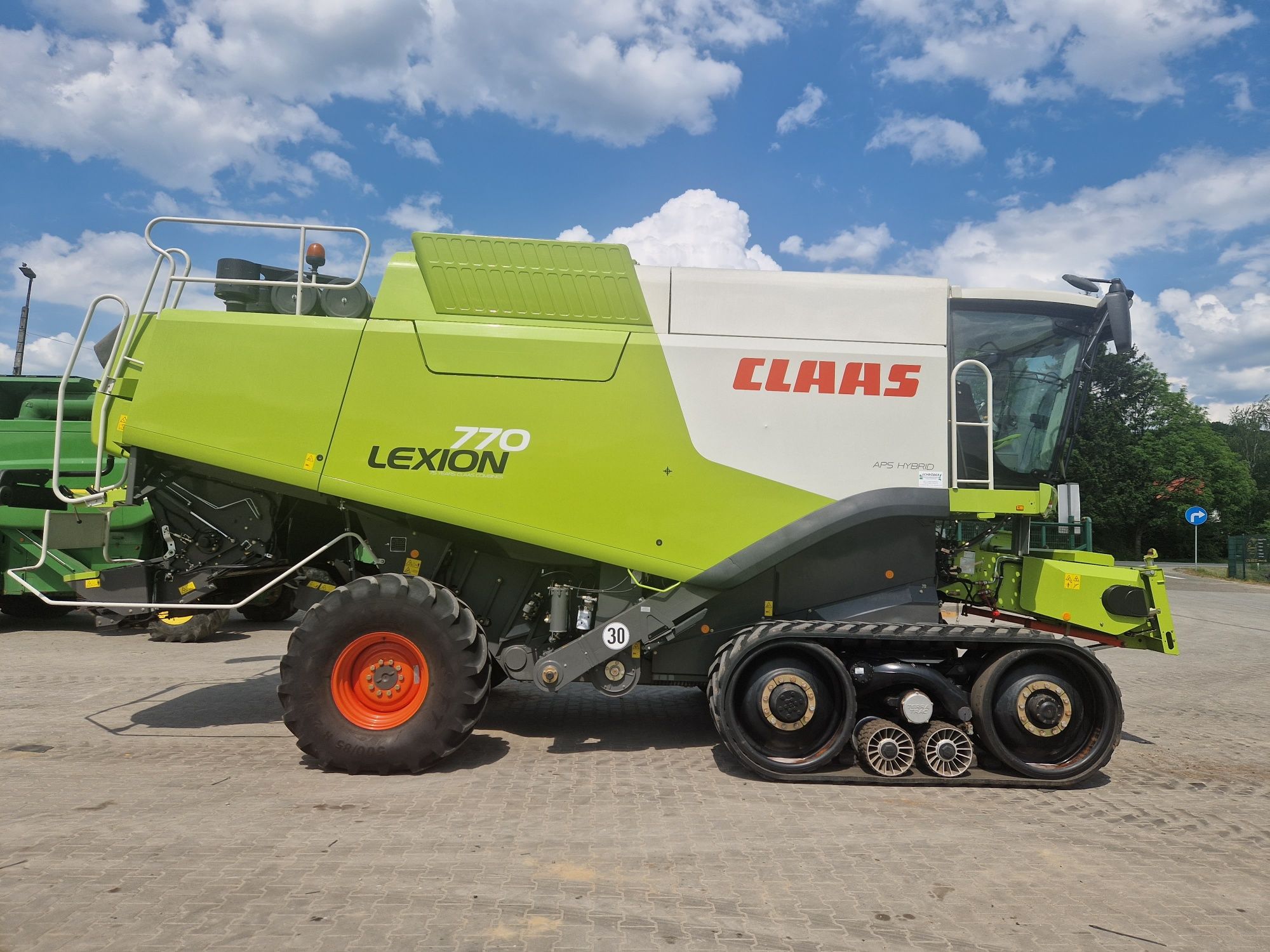 Kombajn zbożowy Claas Lexion 770 TT z Niemiec