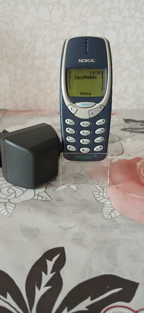 Nokia 3310.3330 z ładowarkami