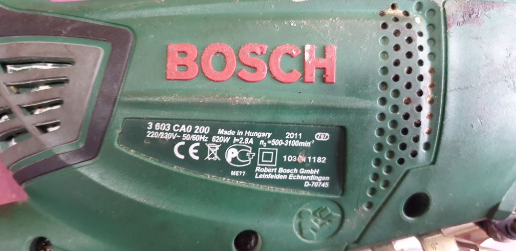 Продам элекролобзик"Bosch"620 ватт