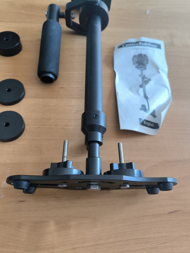 Mechaniczny stabilizator kamery – steadicam