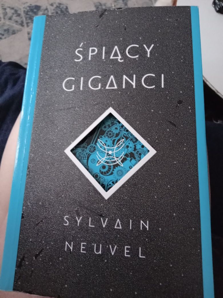 Książka Śpiący Giganci Sylvain Neuvel