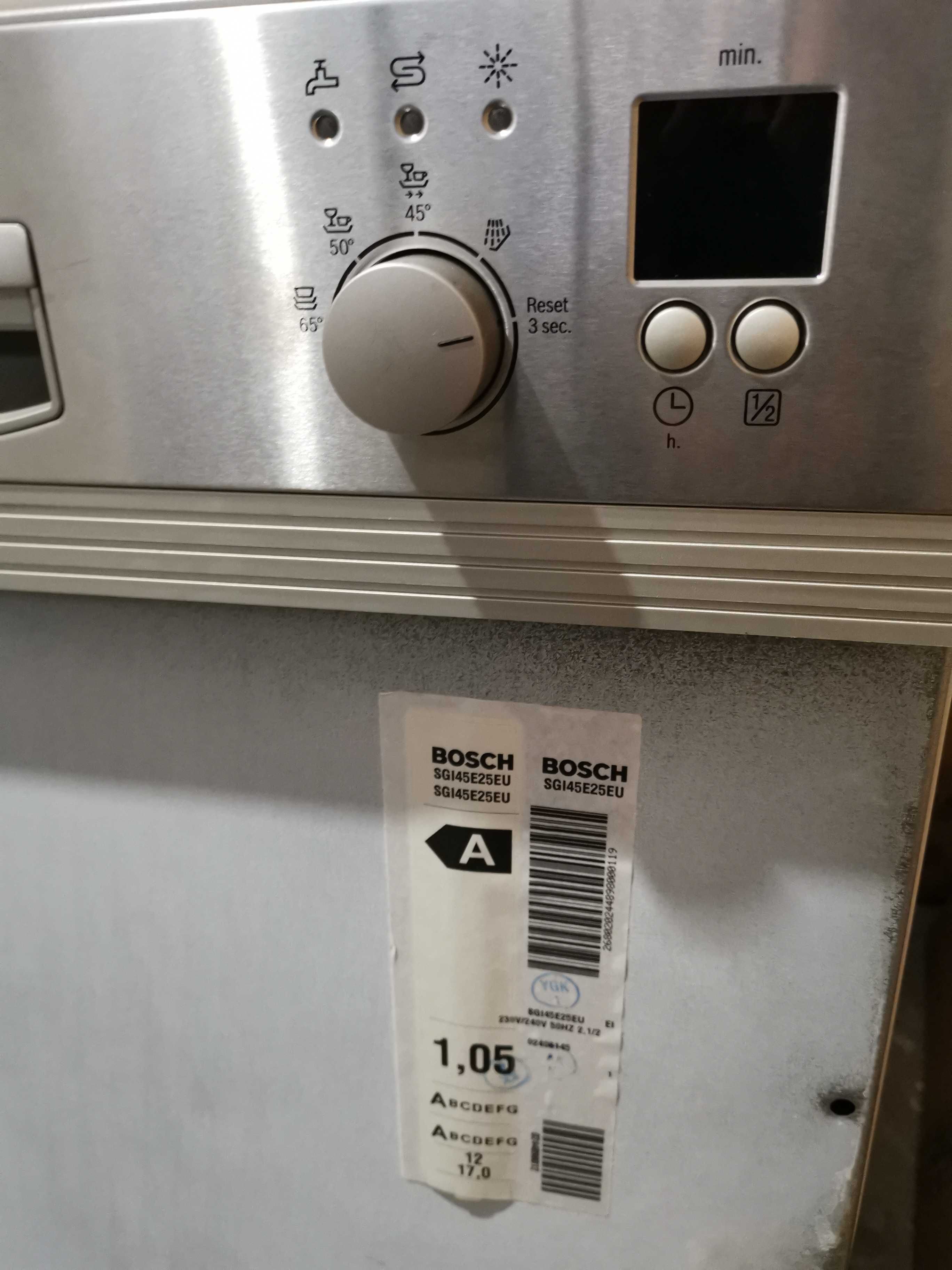 Máquina lavar loiça Bosch 4P - Quase nova