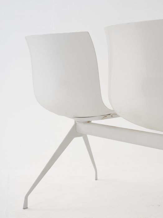 Cadeiras em viga 4 lugares Catifa- Arper