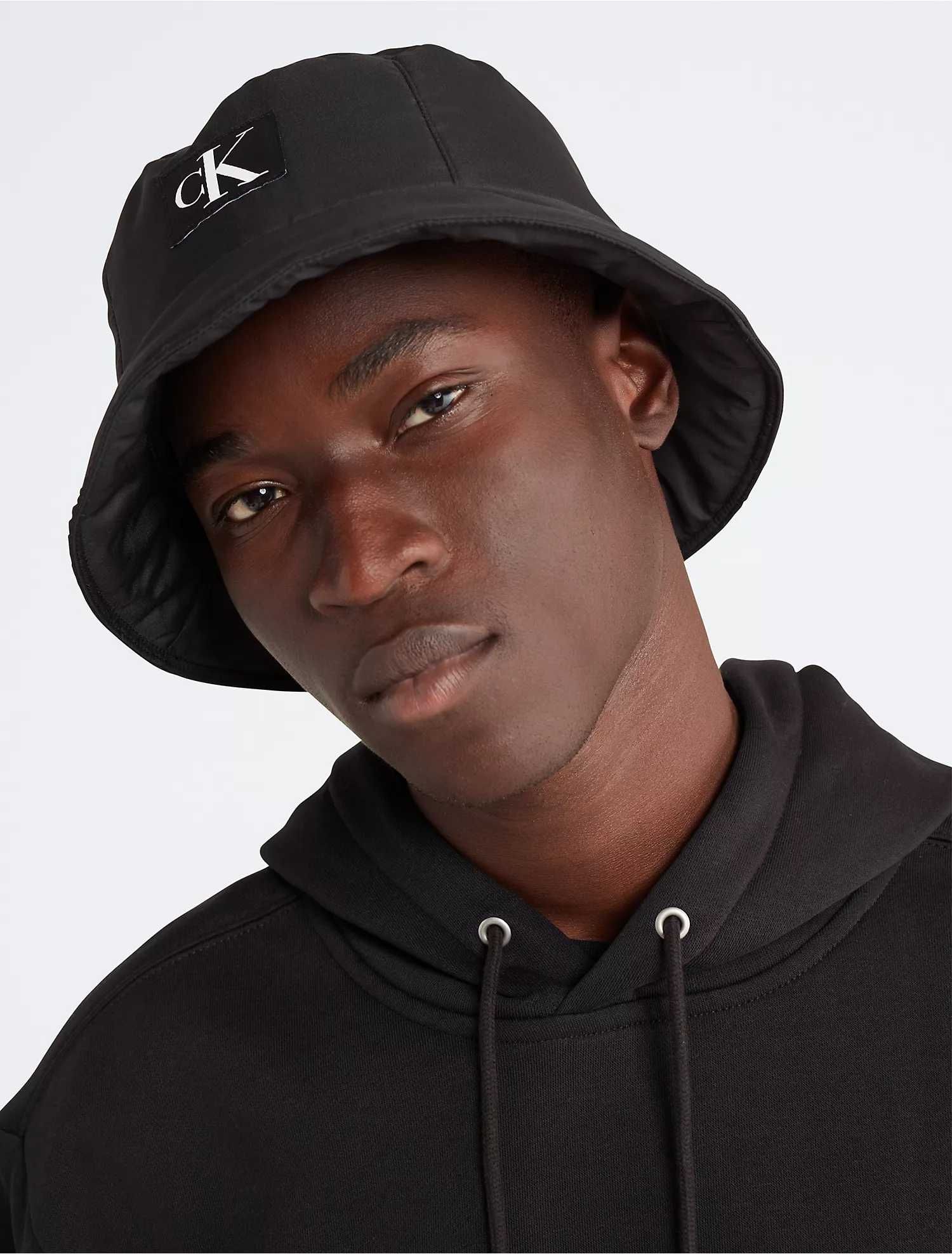 Новая шапка-панама calvin klein(ck nylon monogram bucket hat)с америки