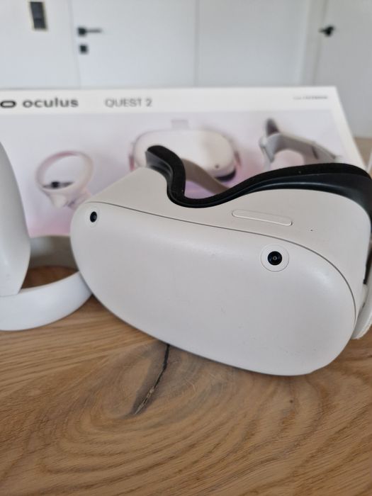 Oculus quest 2, 256 GB,2 gry /Superhot, Beat Saber/