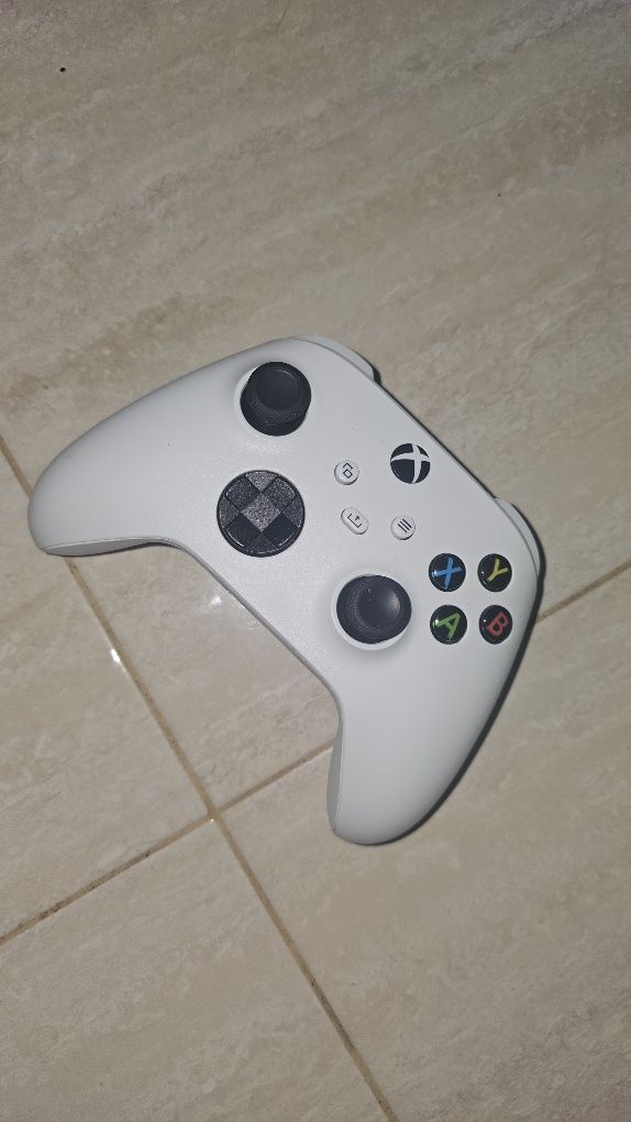 X box series s dysk ssd pad z analogami halla