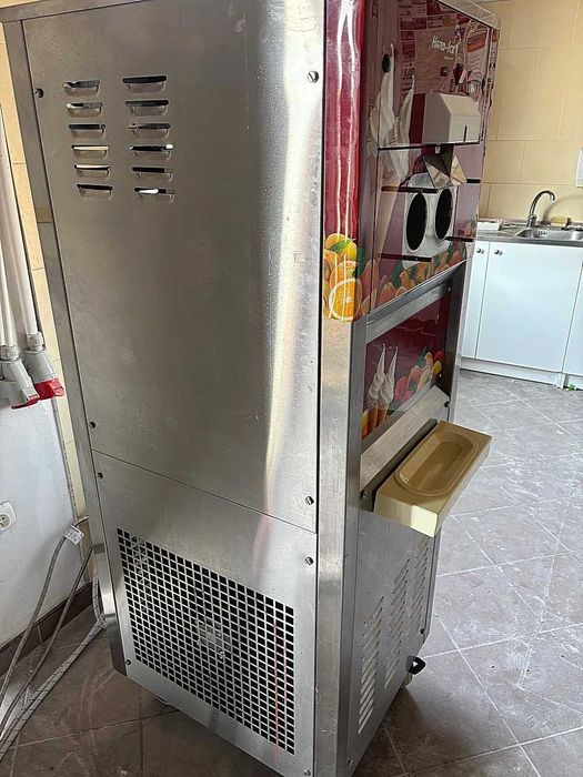 Maszyna do lodów włoskich Hard-Ice M16