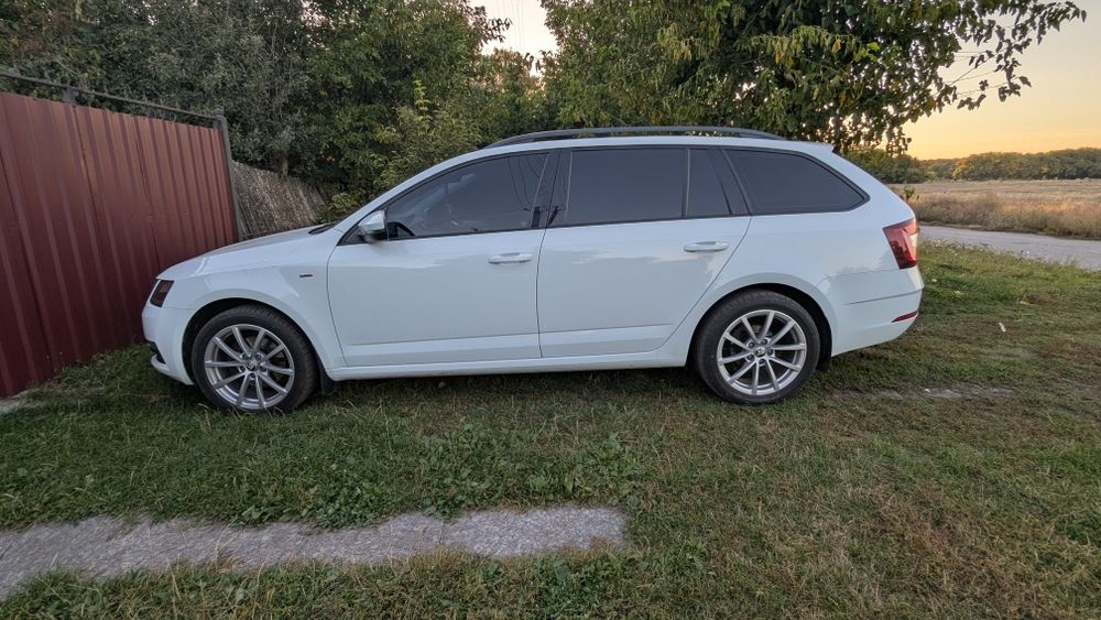 Колеса/шини в зборі диски  R17 ковані Audi А4 В9 2019 /Skoda А5/7/Golf