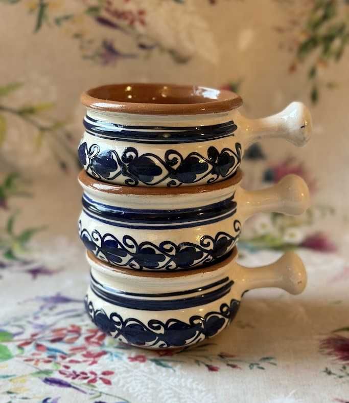 3 sztuki Ceramiczne kokilki z rączką