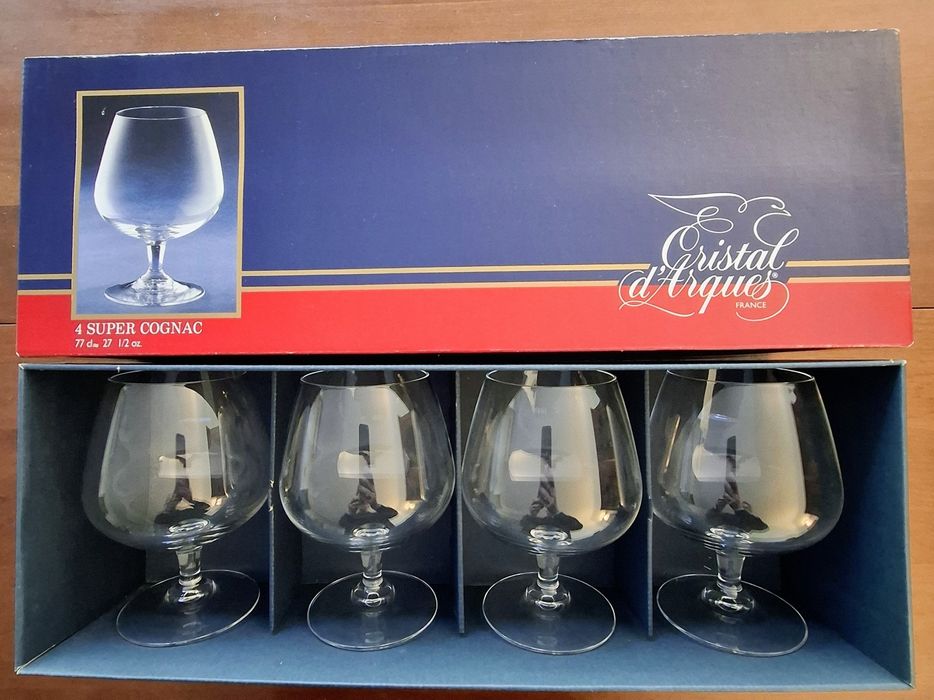 Vendo conjunto 4 copos conhaque Cristal d'Arques