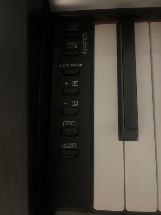 Pianino cyfrowe Yamaha YDP 142