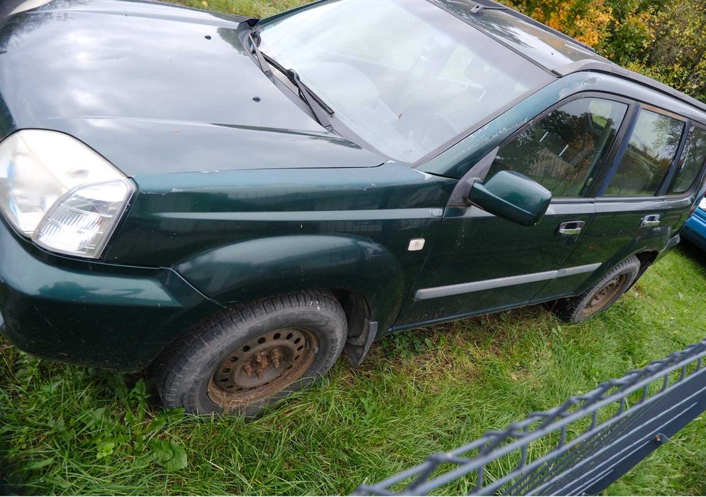 Sprzedam Nissan X-Trail w całości na części lub do remontu