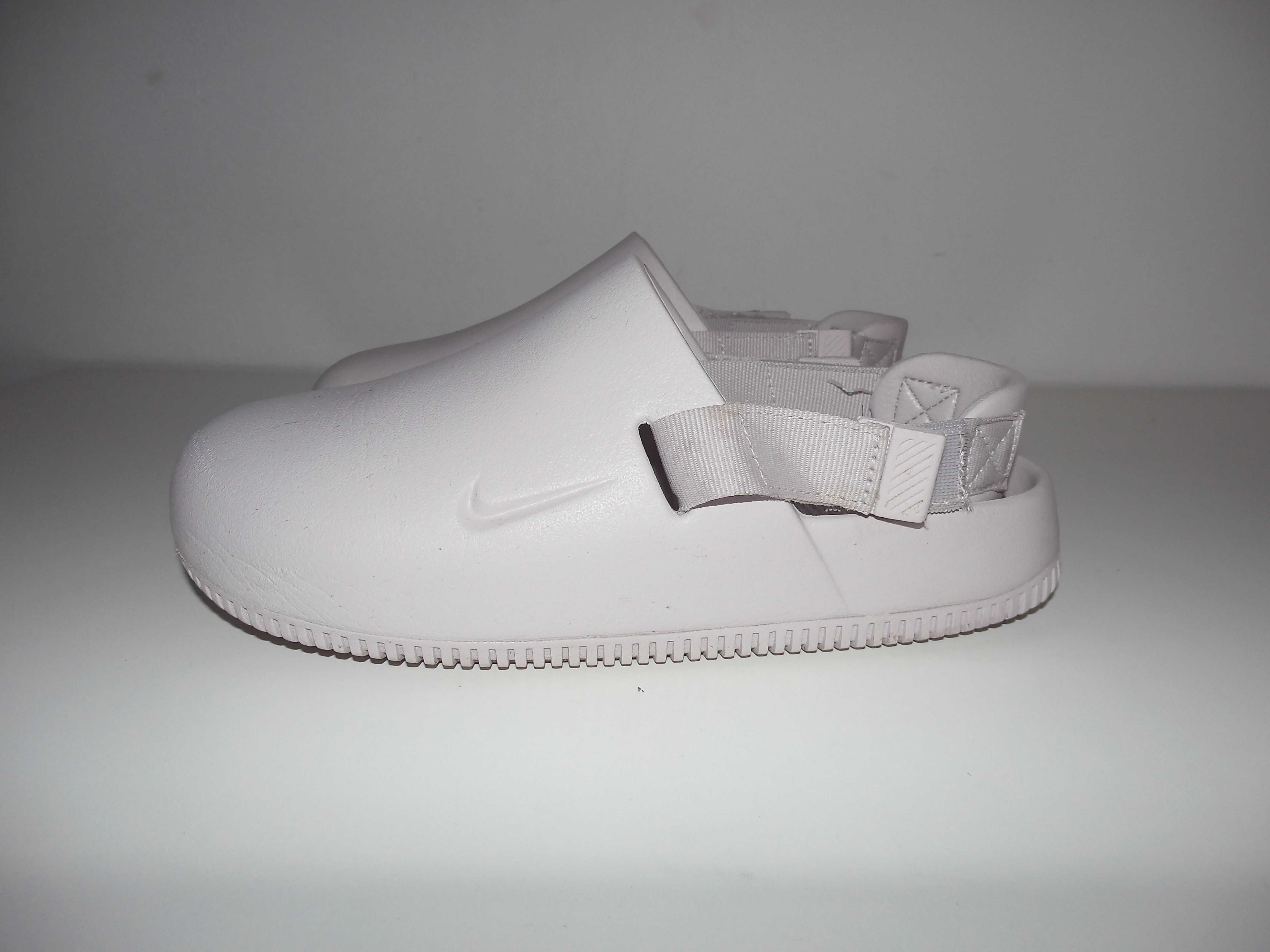 Nike Calm Mule Sandały Klapki Pełne Buty Damskie na basen 37 wkł. 23,5