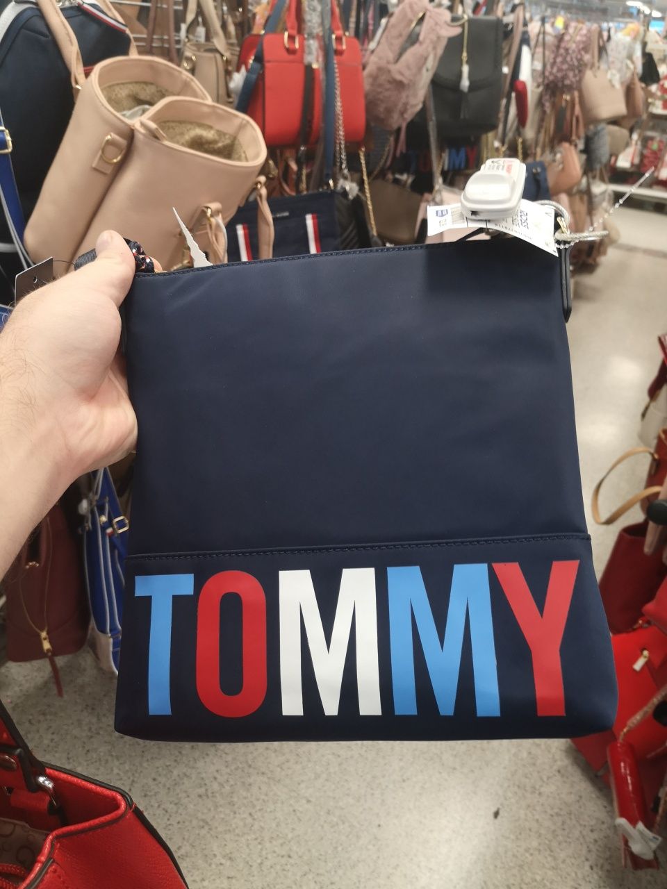 Torebka listonoszka Tommy Hilfiger z USA nowe modele!