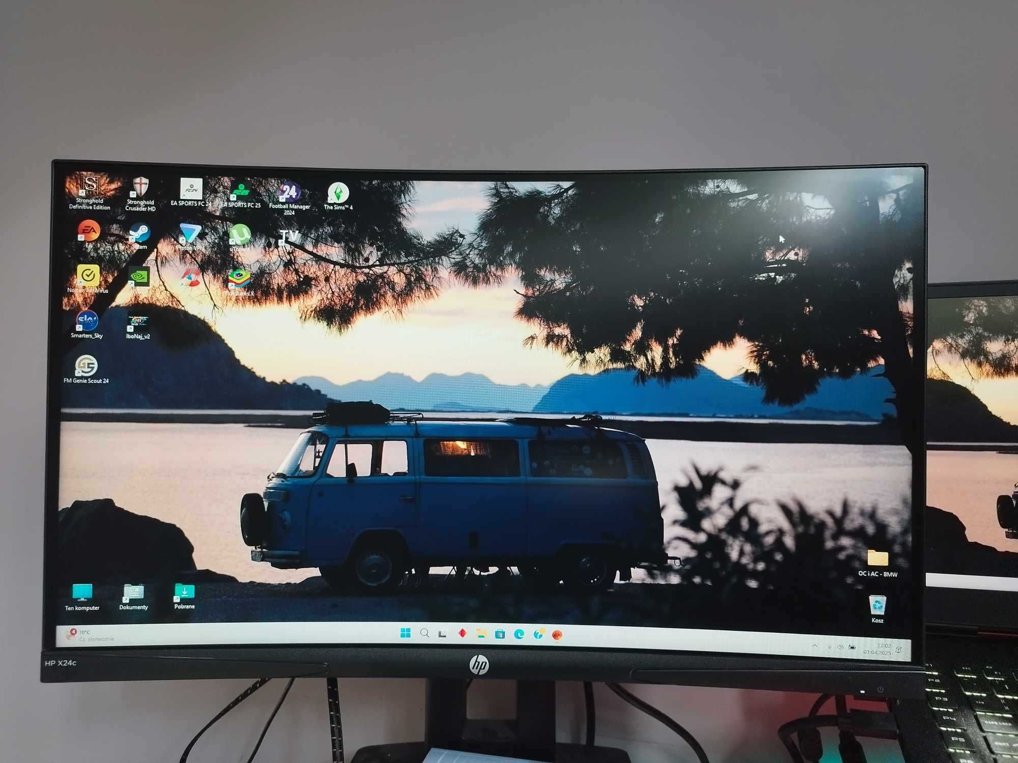 Monitor gamingowy HP X24C Curved 23.6" 1920x1080px 144Hz 4 ms Curved