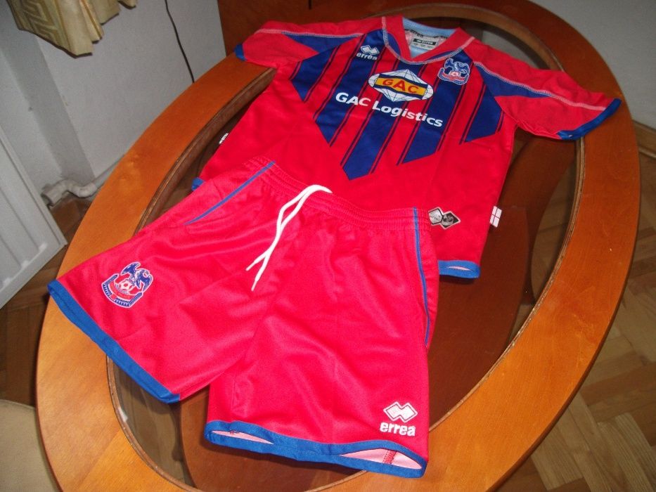 Piłkarski Strój Angielskiego Klubu CPFC. DOSKONAŁY PREZENT