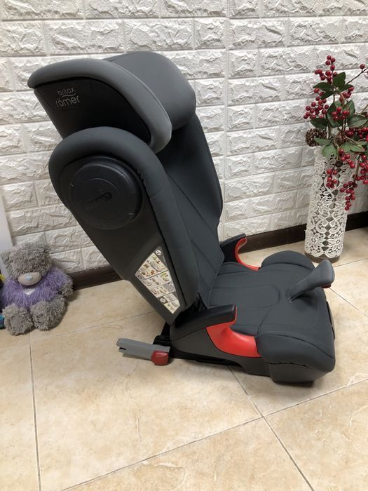 Автокрісло BRITAX ROMER KIDFIX 2 XP SICT Група 2/3 (15-36 кг) бустер