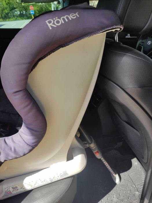 Cadeira auto Britax Römer Max-Fix II Rear Facing até 4 anos
A