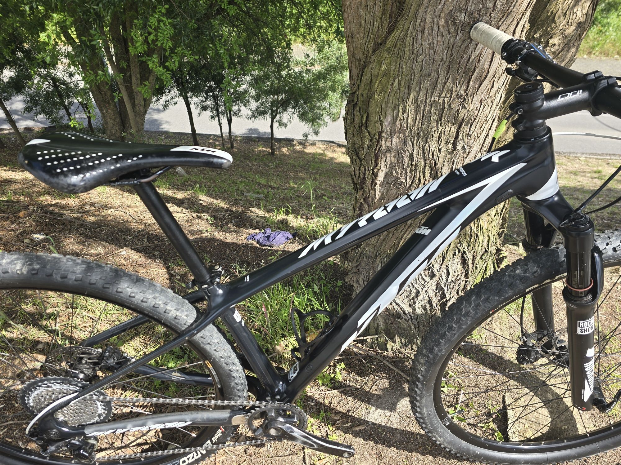 Ktm myroon 29 s bem equipada