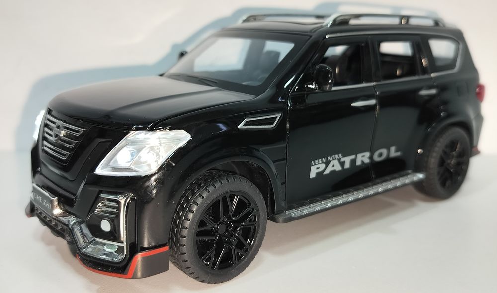 NISSAN PATROL модель 1:24 ТМ АвтоЕксперт Металл, звук, свет.