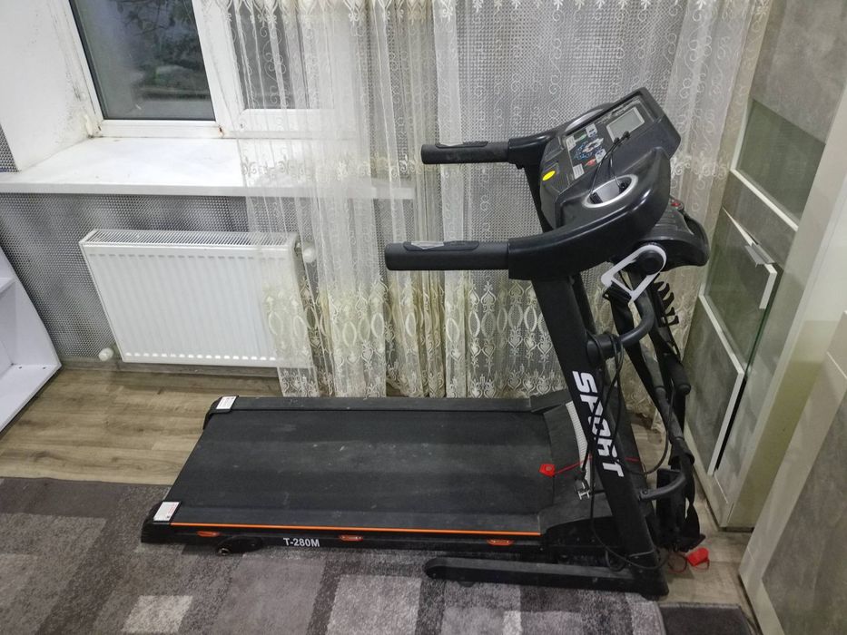 Продам беговую дорожку