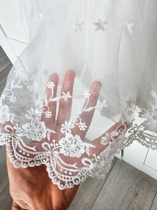 Biała sukienka na chrzest. Ubranko. krótki rękaw r 68