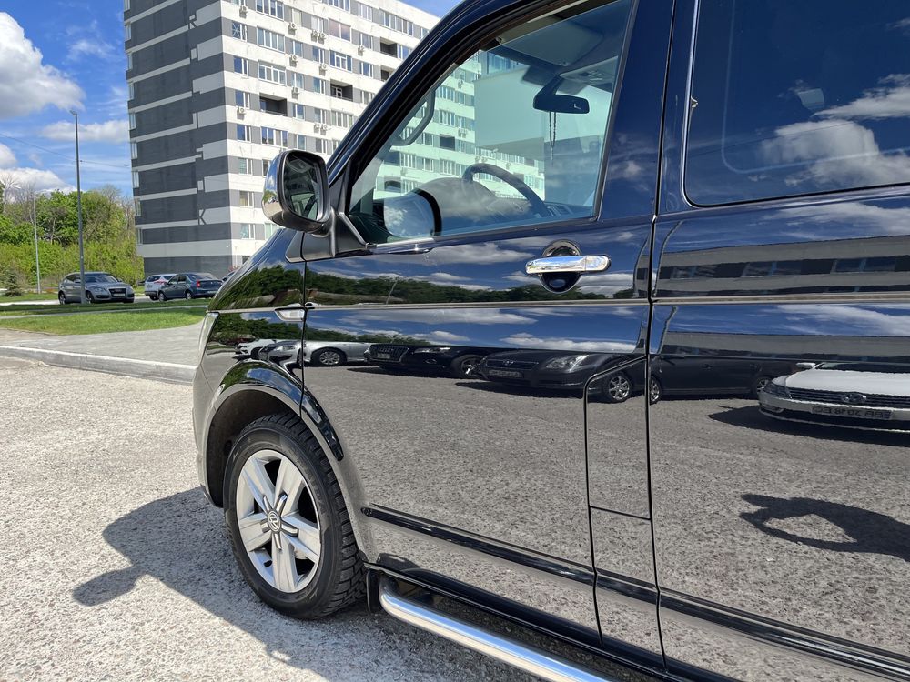 Volkswagen Transporter 2015 8 мест, АКПП