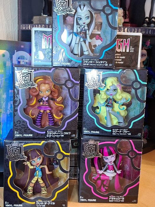 Вінілові фігурки Монстер Хай НРФБ 2014 року Лагуна, Клео, Лора, Френкі