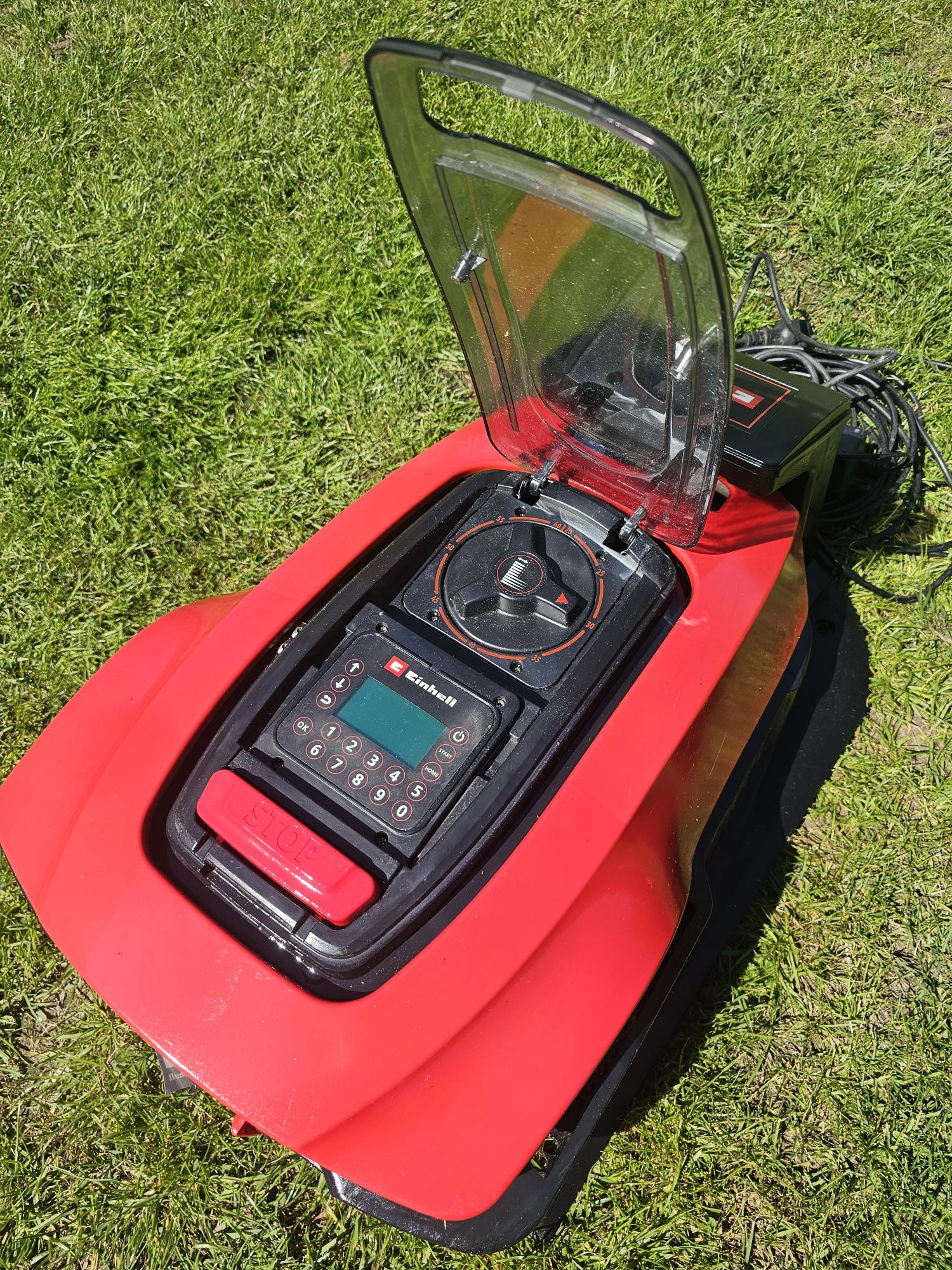 Robot koszący EINHELL Freelexo 1200 LCD