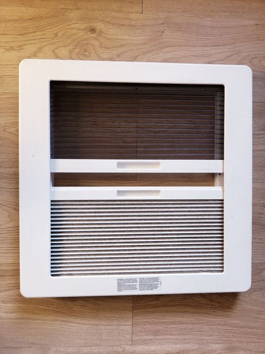 Okno dachowe do kampera przyczepy