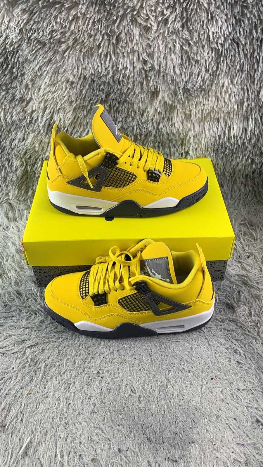 Air Jordan 4 Retro Lightning