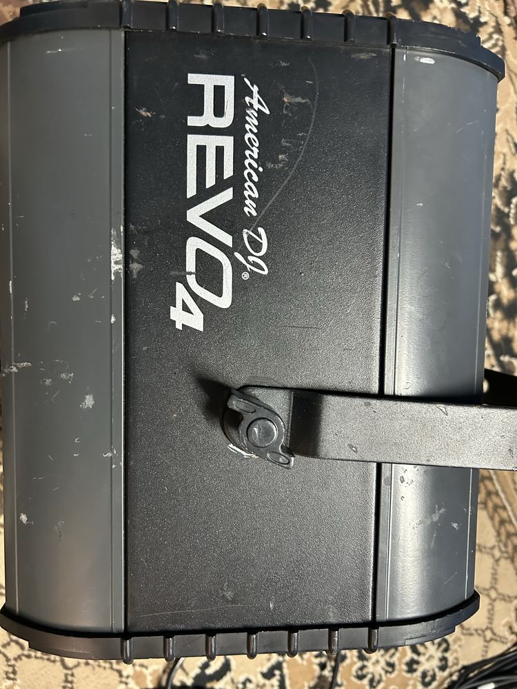 2 Reflektory ADJ Revo 4 i ADJ Double Phase LED