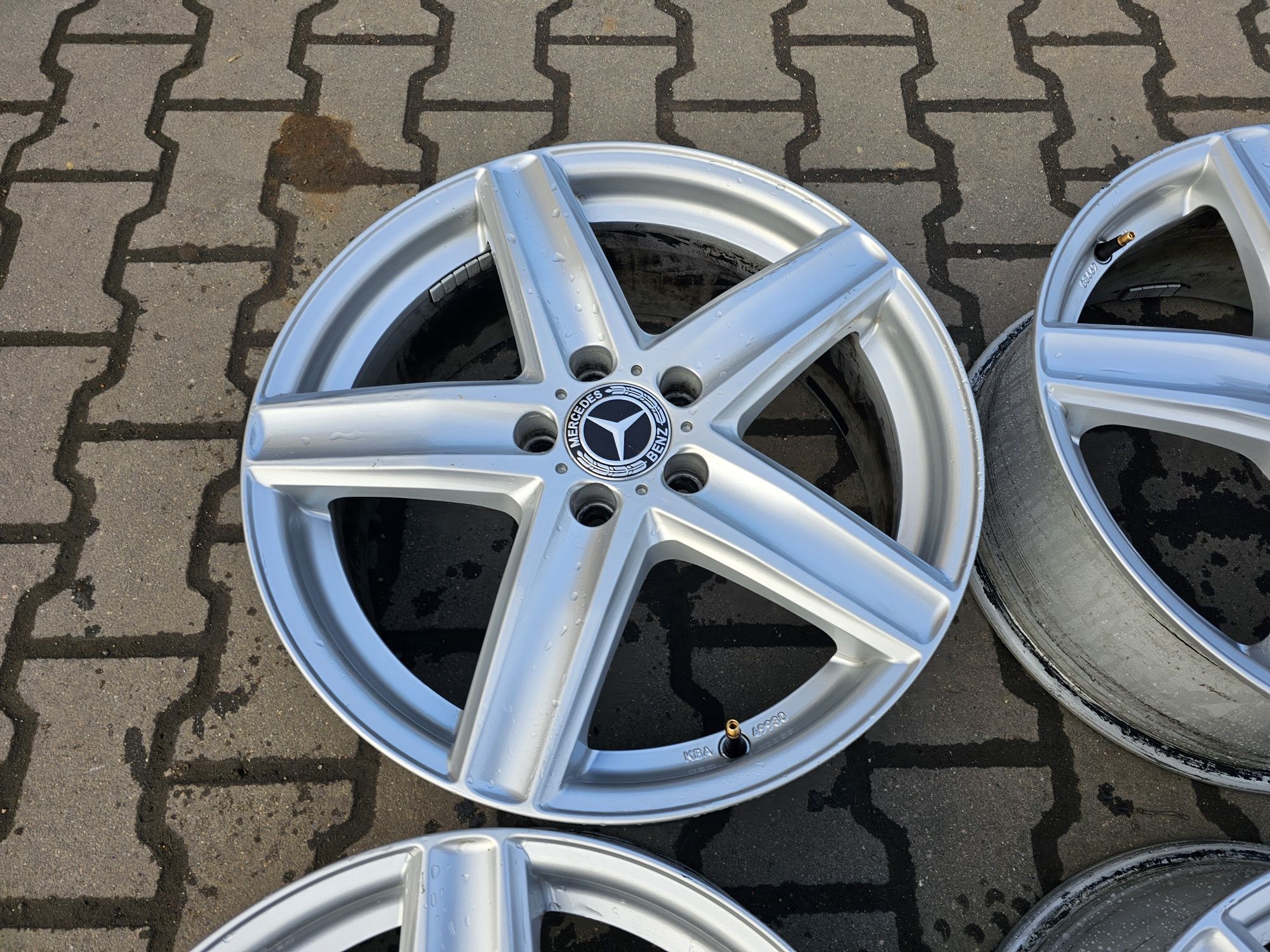 Felgi aluminiowe DEZENT Mercedes Audi 5x112 18 cali ładny wzór