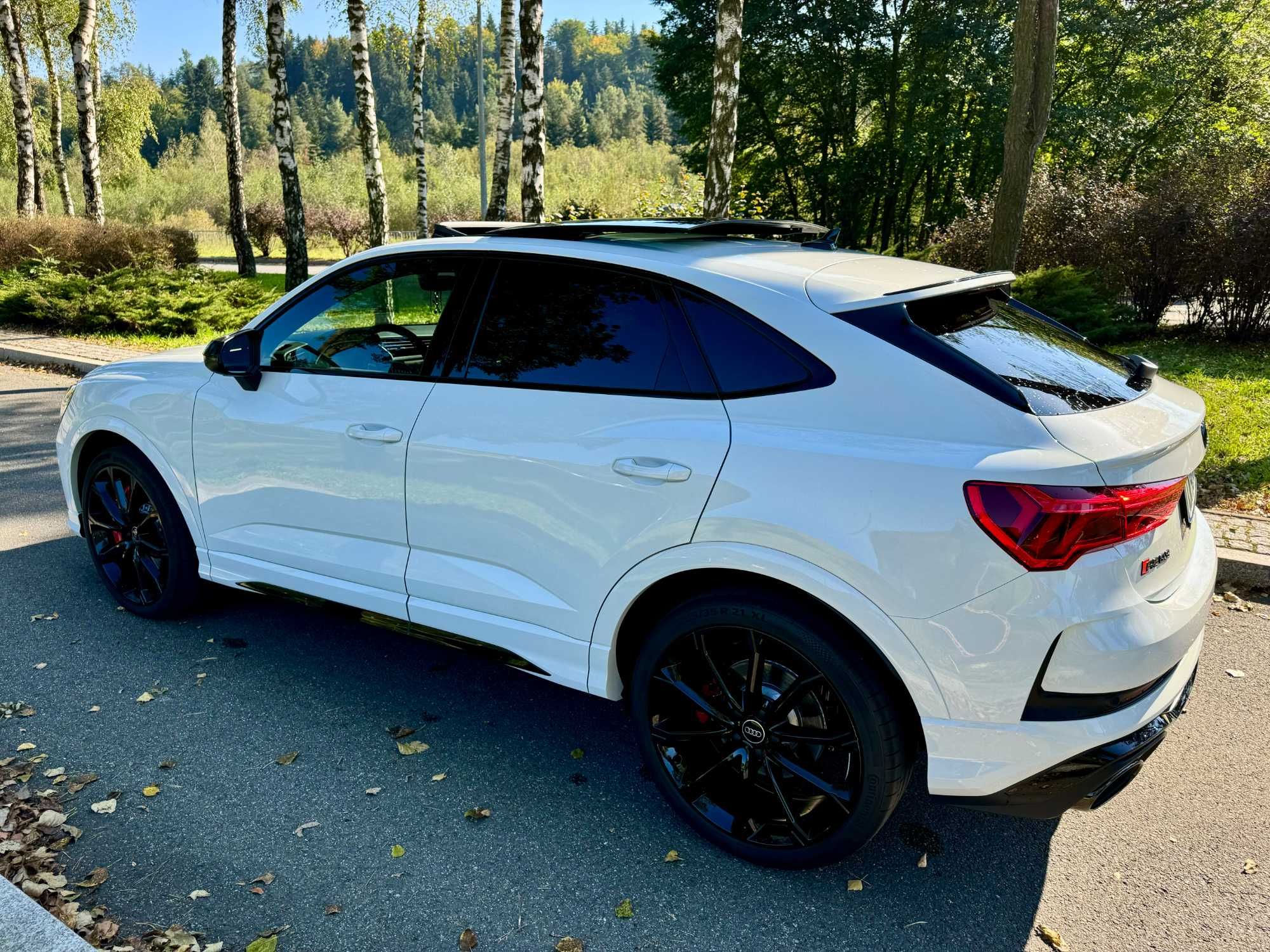 Samochód do ślubu Audi RSQ3