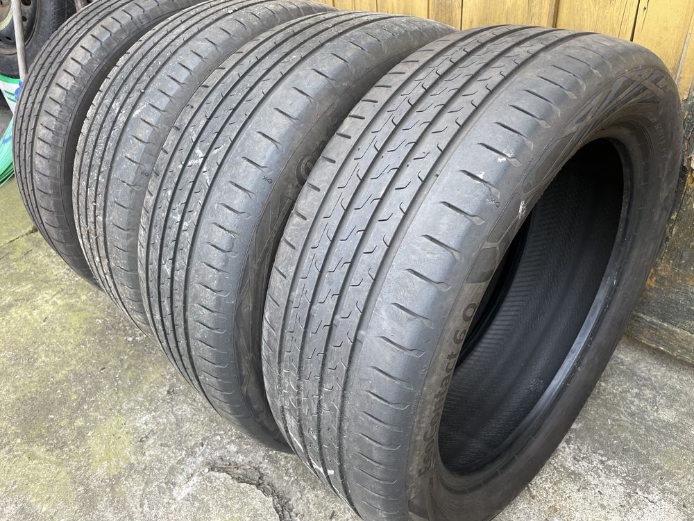 Opony letnie Continental 215/50r18V