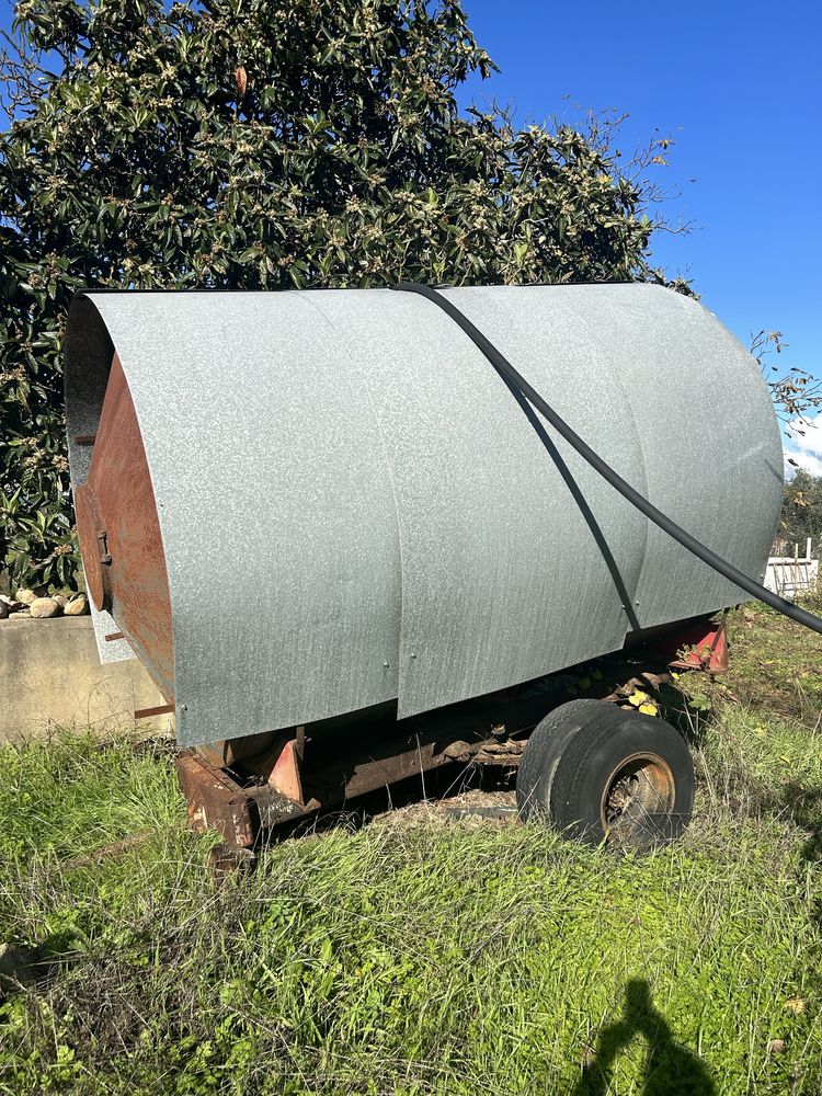 Vende se deposito