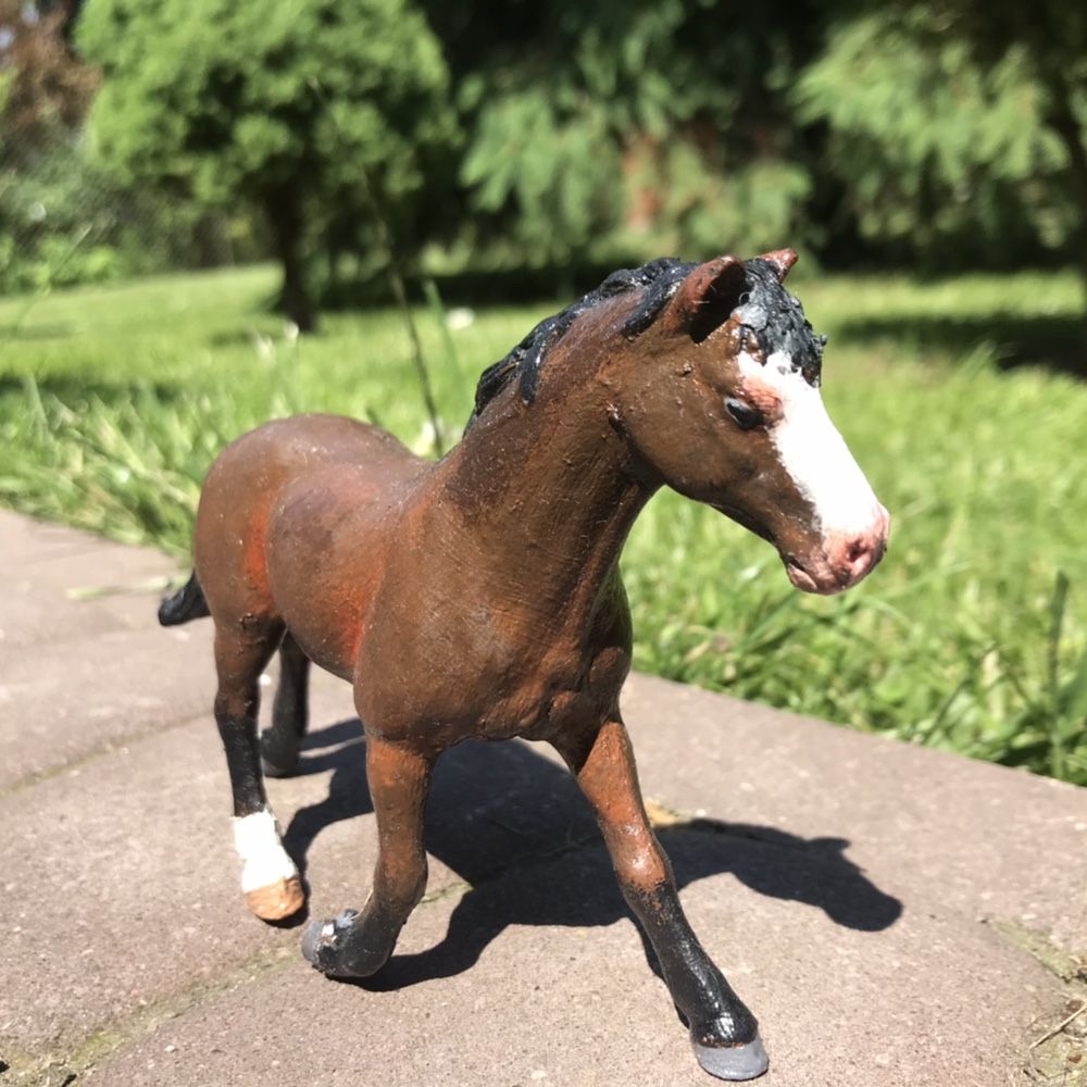 Koń drastic custom schleich ciężko dostępny konik