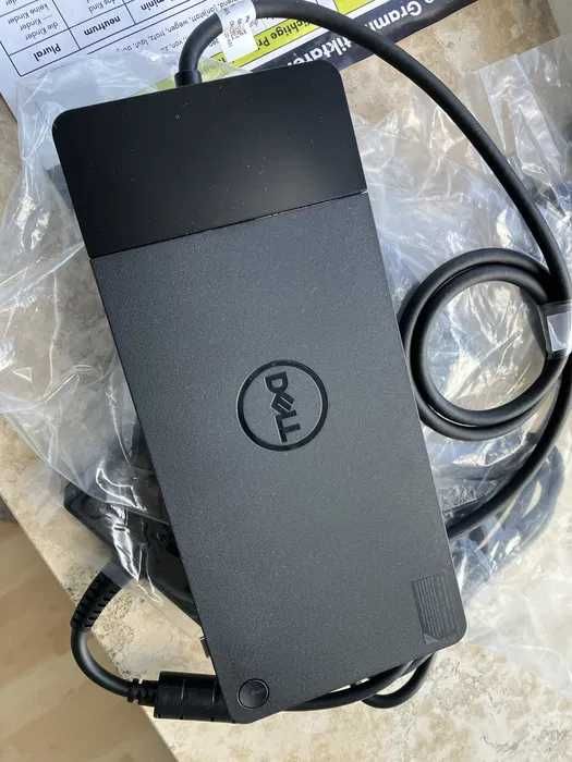 Stacja dokująca DELL wd22tb4 180W zasilacz