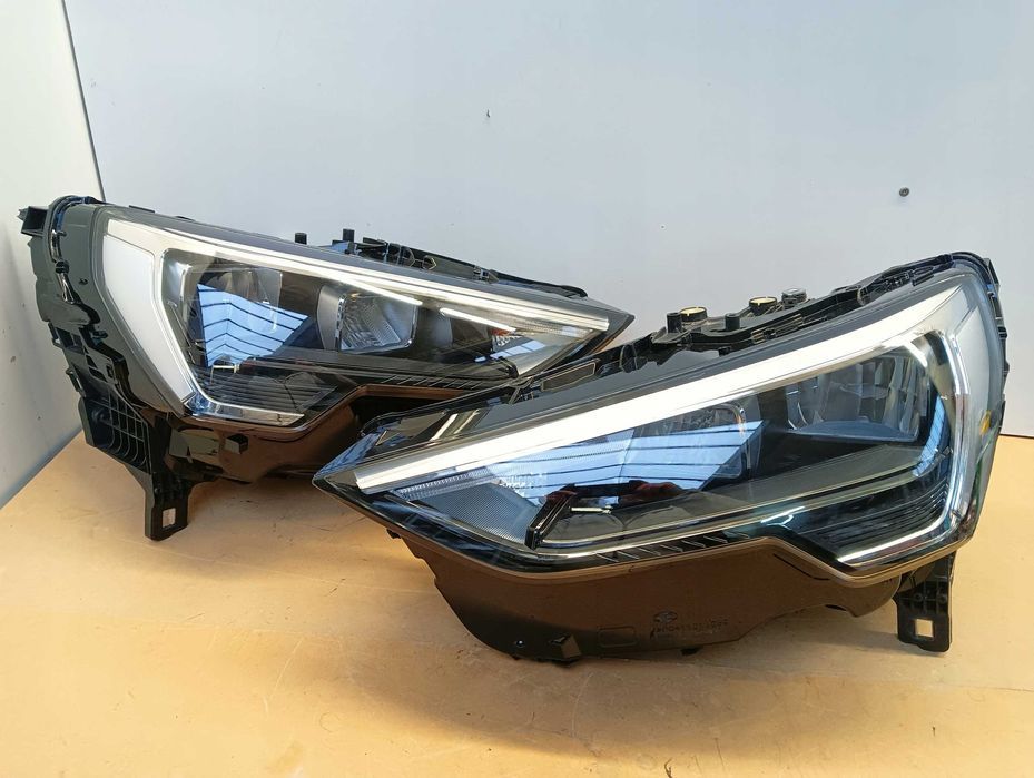 Фары передние правая левая Audi Q3 83A 2018-2025 рест до рест разбор