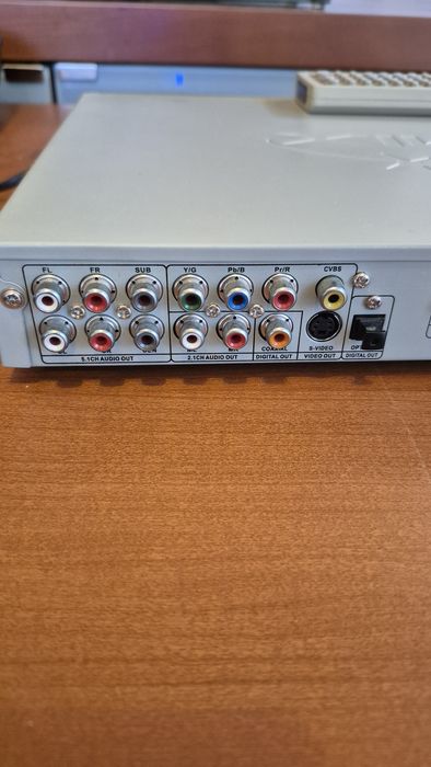 DVD/VCD/CD Player Gemix DivX-700. В отличном состоянии.