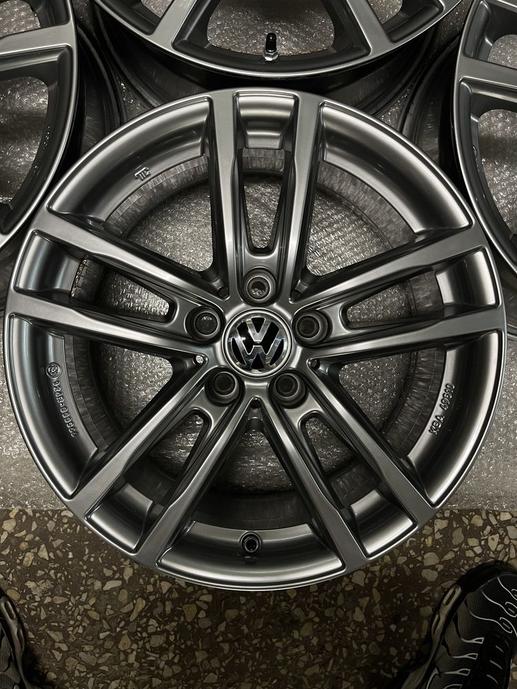 Диски R17 5x112 Et40 7.5J. Volkswagen Passat B8 B7 Jetta Golf Tiguan