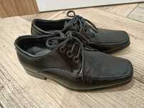 Eleganckie buty do garnituru komunia 34