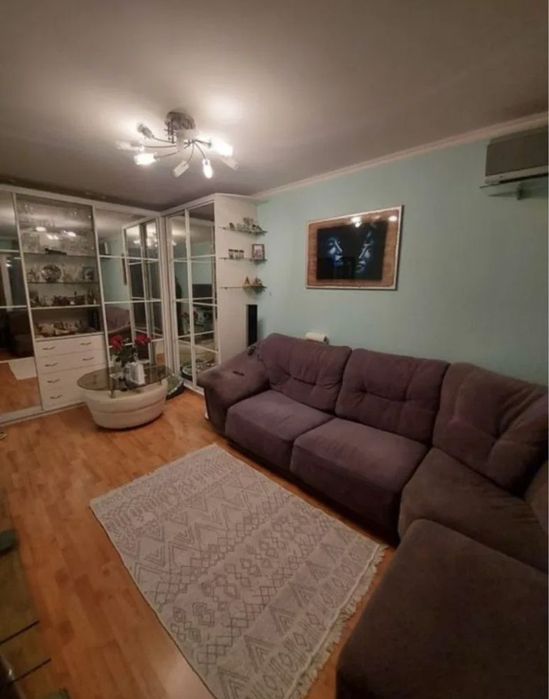 Продаж 2к квартири вулиця Райдужна 63