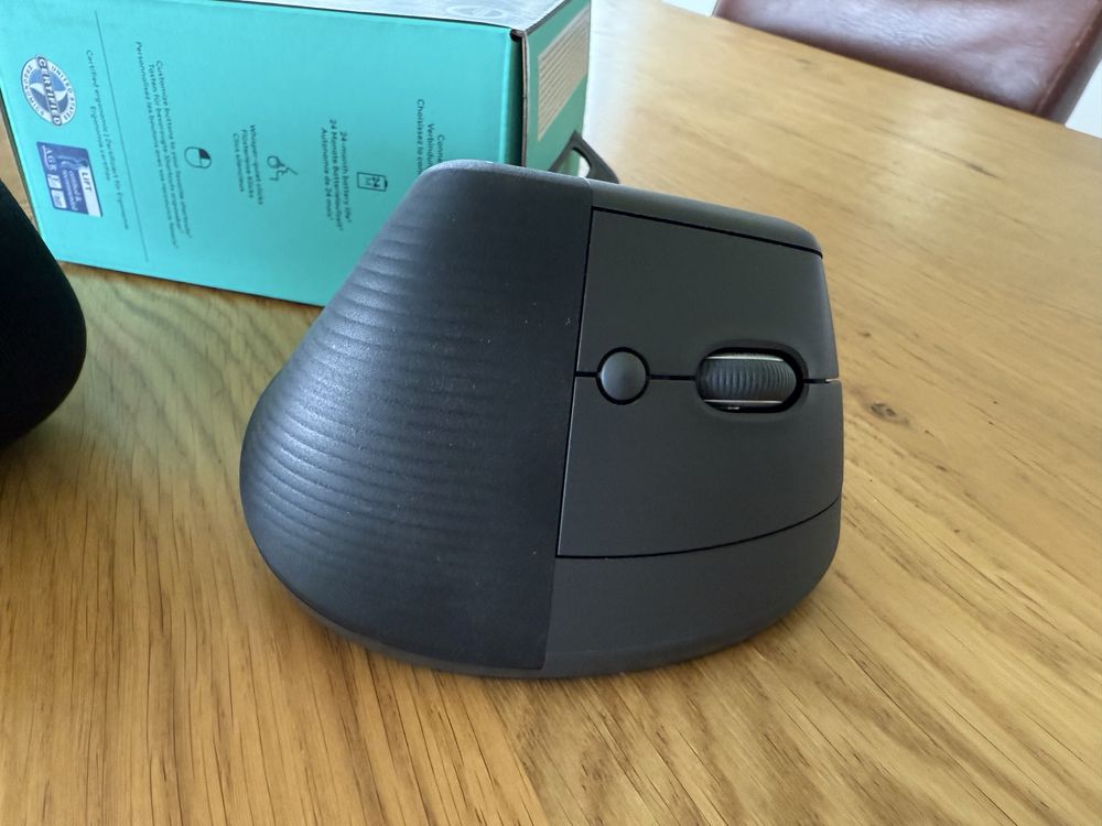 Mysz Logitech LIFT jak nowa