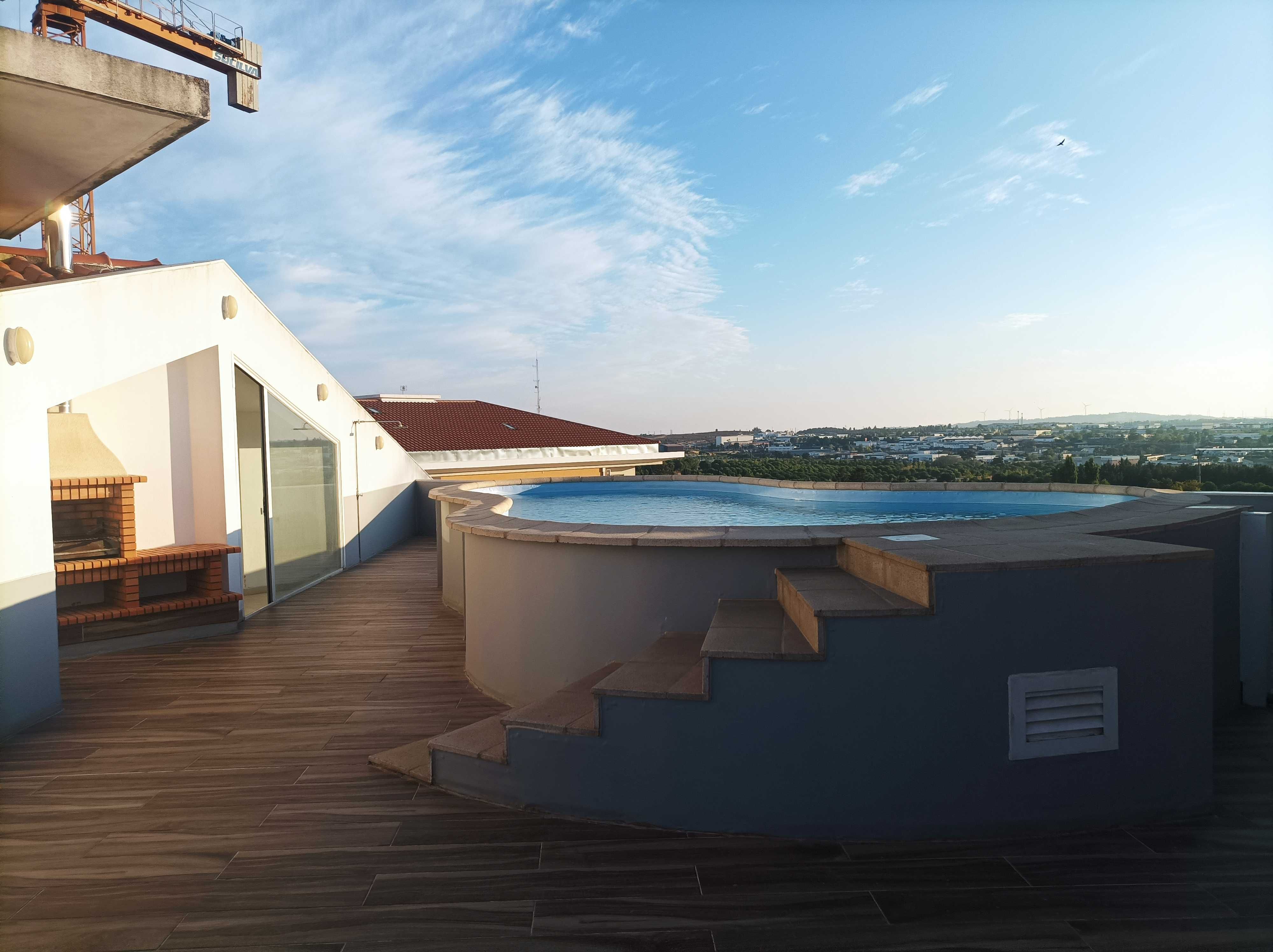 Vendo Apartamento T2 com piscina na Granja Park - Castelo Branco