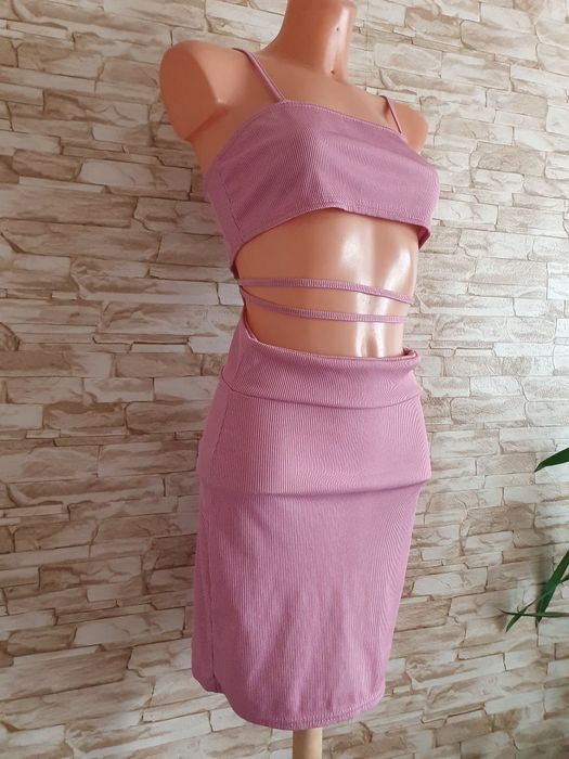 Nowa różowa sexy seksowna sukienka obcisła prążkowana z wycięciem S