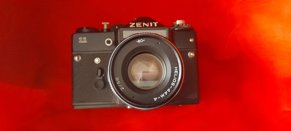 Câmera fotográfica analogica Zenit 11